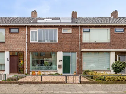 Tussenwoning te koop: De Cordesstraat 86, Dorp Hoek Van Holland