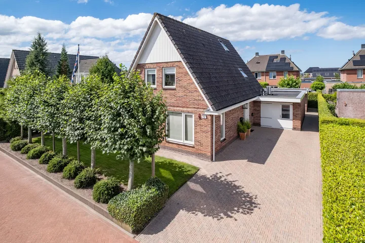 Vrijstaande woning te koop: De Foarke 9, Menaam West Menaam