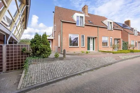 Twee-onder-één-kap te koop: de Fuik 8, Ulrum Ulrum