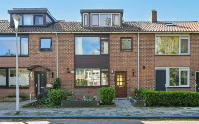 Tussenwoning te koop: De Gelderstraat 12, Hoofddorp Centrum West Hoofddorp