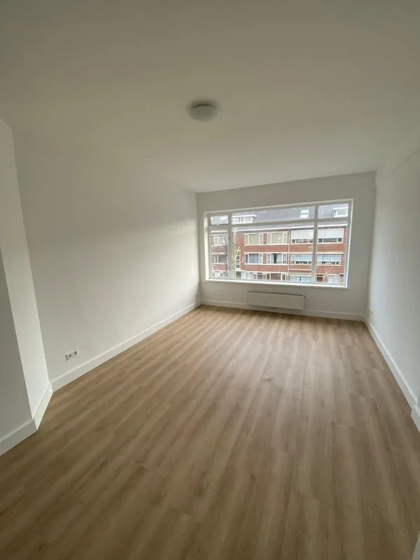Woning te huur: De Genestetlaan, Laakkwartier-Oost 'S-Gravenhage