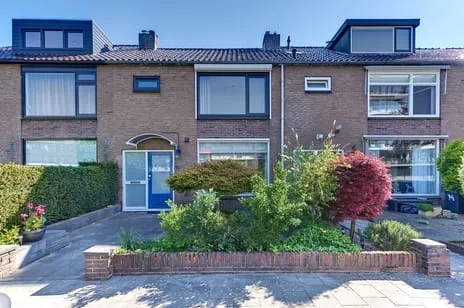 Tussenwoning te koop: De Genestetstraat 13, Stadsdennen Midden Harderwijk