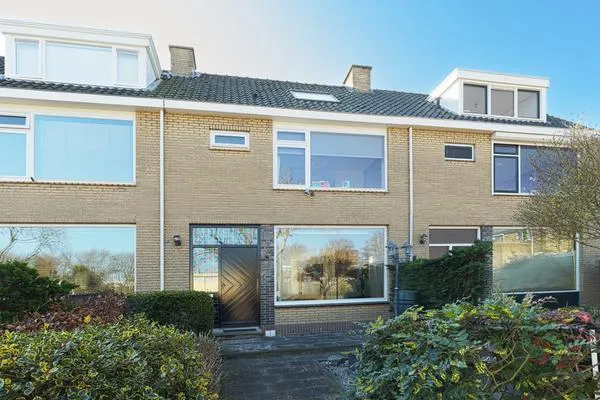 Tussenwoning te koop: De Genestetstraat 19, Ridderkerk