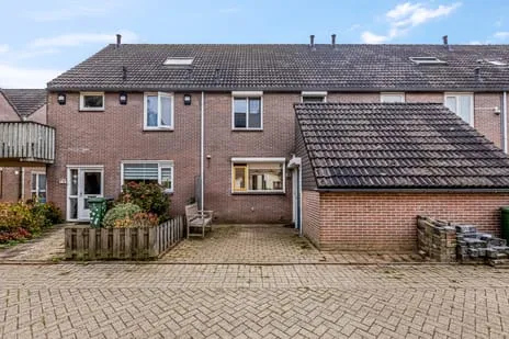 Tussenwoning te koop: de Gildekamp 3318, De Kamp Nijmegen