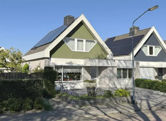 Hoekwoning te koop: De Gracht 12, Klundert Klundert