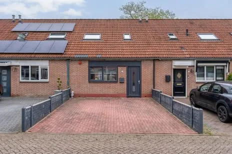 Tussenwoning te koop: De Graspieper 7, Leemslagen Noord Almelo