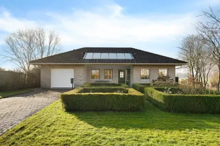 Vrijstaande woning te koop: De Greiden 14, Britsum Britsum