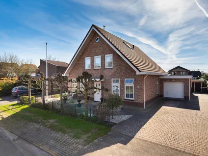 Vrijstaande woning te koop: De Grienden 9, Puttershoek Woonkern Puttershoek