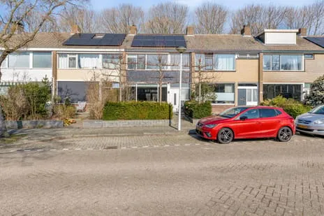 Tussenwoning te koop: De Génestetstraat 21, Schrijversbuurt Papendrecht