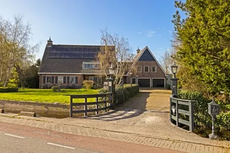 Detached house for sale: De Haal 85, De Haal en De Heul en Noordeinde Oostzaan