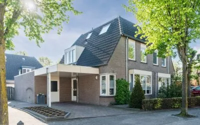Twee-onder-één-kap te koop: de Hegmulder 16, Centrum Valkenswaard