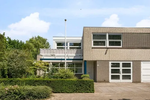 Twee-onder-één-kap te koop: De Heijbloem 24, Nuenen