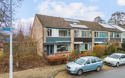 Tussenwoning te koop: De Hennepe 527, Tiel