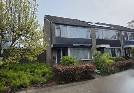Tussenwoning te koop: De Hennepe 527, Westroijen Tiel