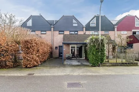 Tussenwoning te koop: de Hoefkamp 1012, De Kamp Nijmegen