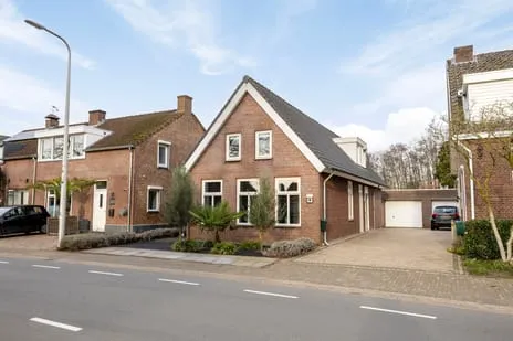 Vrijstaande woning te koop: De Hoeven 18, Haarsteeg