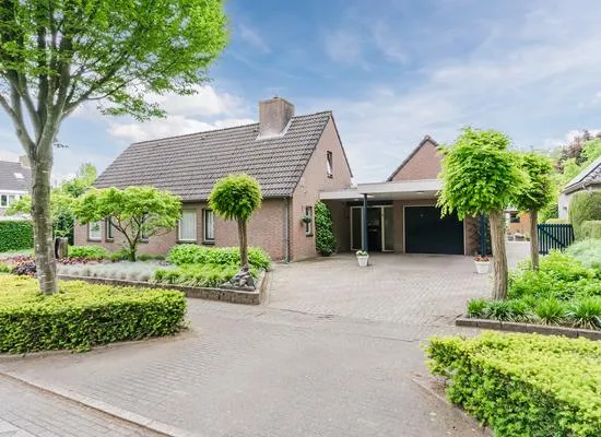 Vrijstaande woning te koop: De Hoeven 2, Hapert