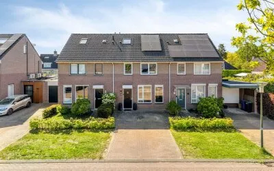 Tussenwoning te koop: De Hofstad 13, Eeneind Nuenen