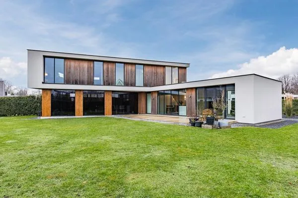 Vrijstaande woning te koop: De Hoogt 22, Wouw Wouw
