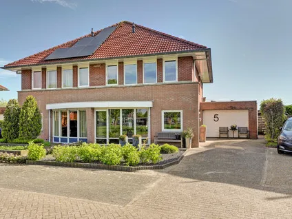 Twee-onder-één-kap te koop: De Houtlandessloot 5, Nijenburglaan en omgeving Obdam