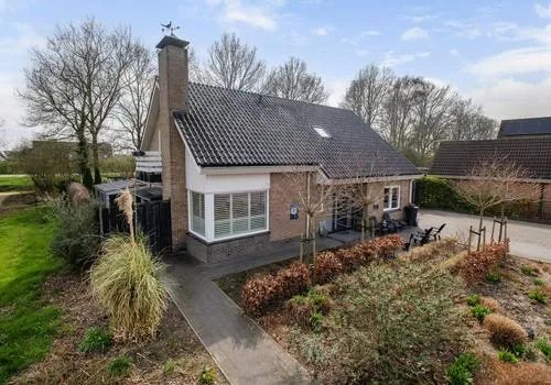 Vrijstaande woning te koop: De Huifkar 15, De Baan Biddinghuizen
