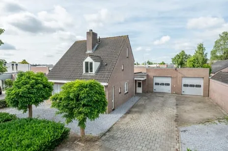 Twee-onder-één-kap te koop: De Huufkes 13, Eeneind Nuenen