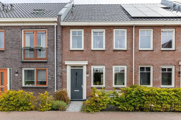 Tussenwoning te koop: De Jint 36, Leeuwarden