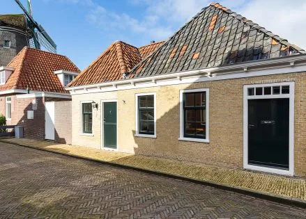 Vrijstaande woning te koop: De Kamp 1, Woudsend Woudsend