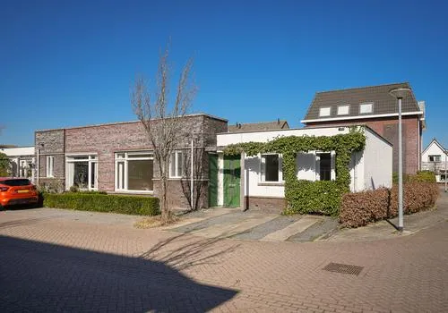 Hoekwoning te koop: De Kikvorst 1, Dreumel