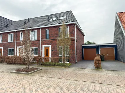 Tussenwoning te koop: De Klamp 28, Elst Centrum Elst Ut