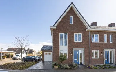 Hoekwoning te koop: De kleine weide 25, Oijen Oijen