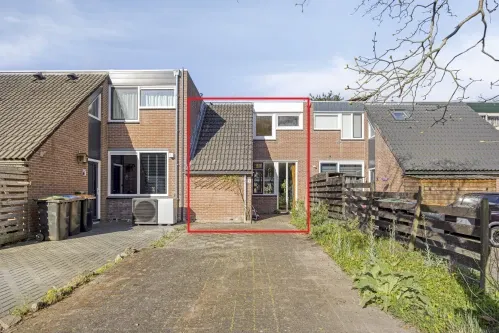 Tussenwoning te koop: De Koningshof 72, Spelbuurt Swifterbant