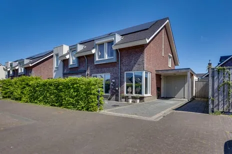 Hoekwoning te koop: De Kooi 2, De Graafschap Biddinghuizen