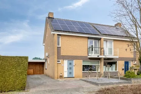 Twee-onder-één-kap te koop: De Korte Beemdens 1, Wessem Wessem