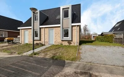 Twee-onder-één-kap te koop: De Kromten 2, Waskemeer Waskemeer