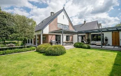 Hoekwoning te koop: De Kweek 2, Lunteren-Oost Lunteren