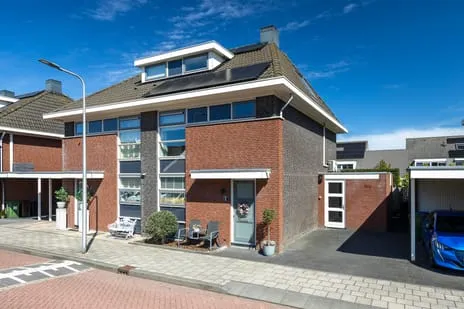 Twee-onder-één-kap te koop: De Kwekerij 8, Koudekerk Aan Den Rijn