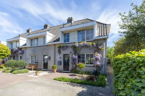 Hoekwoning te koop: De Kwekerij 8, Zevenend Laren (Nh)