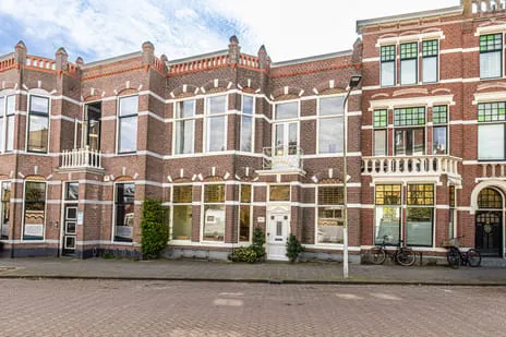 Terraced house for sale: De Laat de Kanterstraat 5, Burgemeesterswijk Leiden