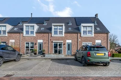 Tussenwoning te koop: De Landwetering 13, Ochten Ochten