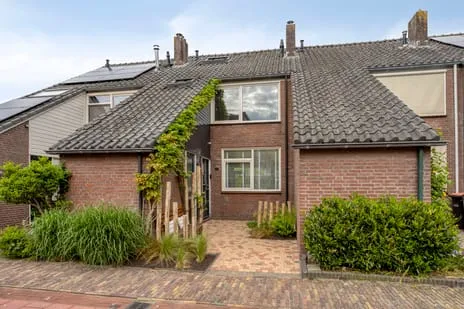 Tussenwoning te koop: de Lange Gangh 11, Mariahoeve Muiden Muiden