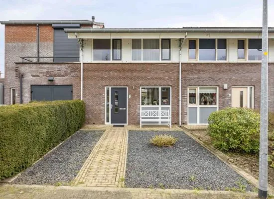 Tussenwoning te koop: De Lede 4, Zetten