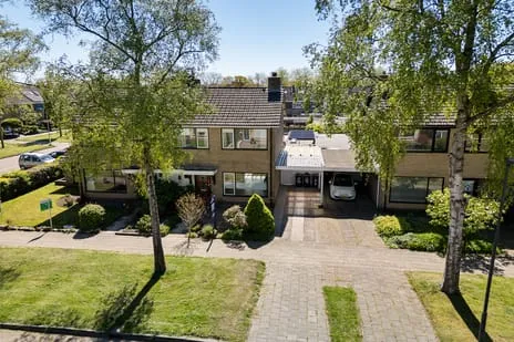 Tussenwoning te koop: De Leijen 20, De Venen zuid Drachten