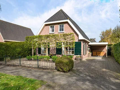 Vrijstaande woning te koop: De Line 2, Jubbega Jubbega