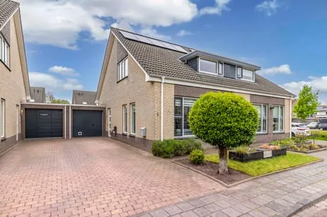 Tussenwoning te koop: De Lits 9, De Swetten west Drachten