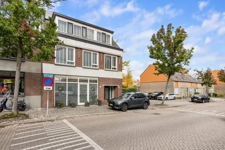 Hoekwoning te koop: De Lugt 16, Overschie Rotterdam