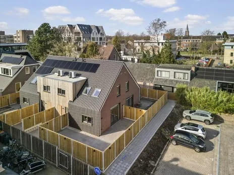Tussenwoning te koop: De Mulderij 5, Hamershof Leusden