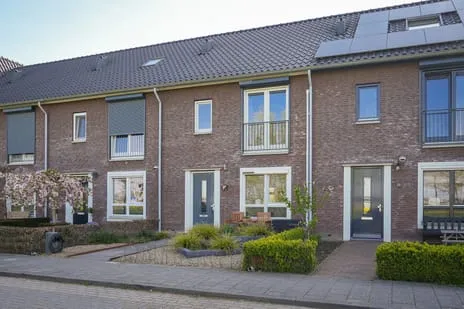 Tussenwoning te koop: De Ochtense Steegh 36, Ochten Ochten
