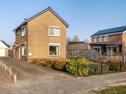 Vrijstaande woning te koop: De Omloop 23, Klazienaveen-Zuid Klazienaveen