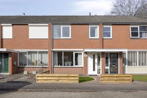 Tussenwoning te koop: De Paldert 30, Klazienaveen